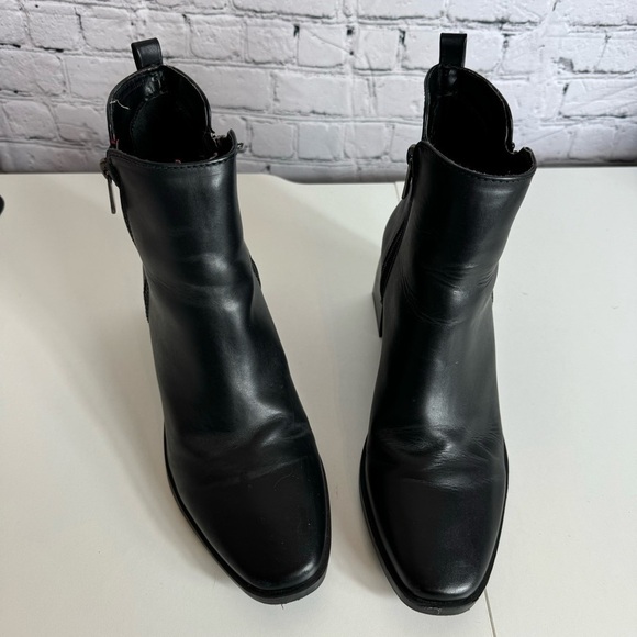 Anne Klein Black leather size 9 wide block heel side zip mid calf booties - Picture 8 of 12
